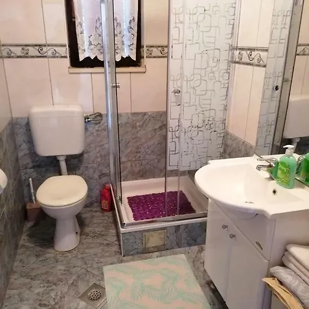 Apartment 17537a *