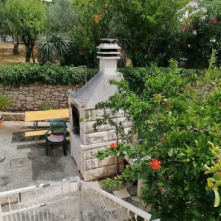 17537a Apartment Sutivan